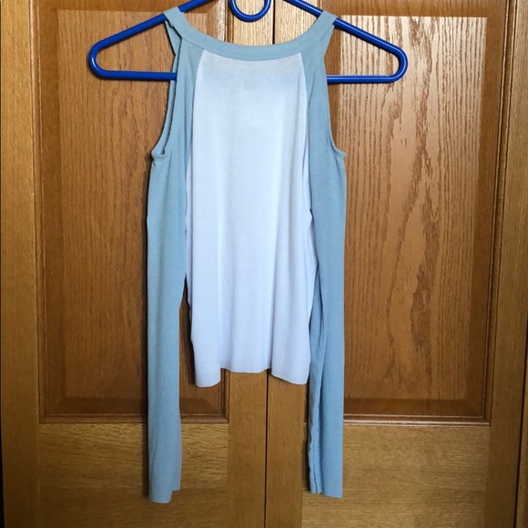 Long sleeved, shoulder-less, ribbed tee - Picture 2 of 3